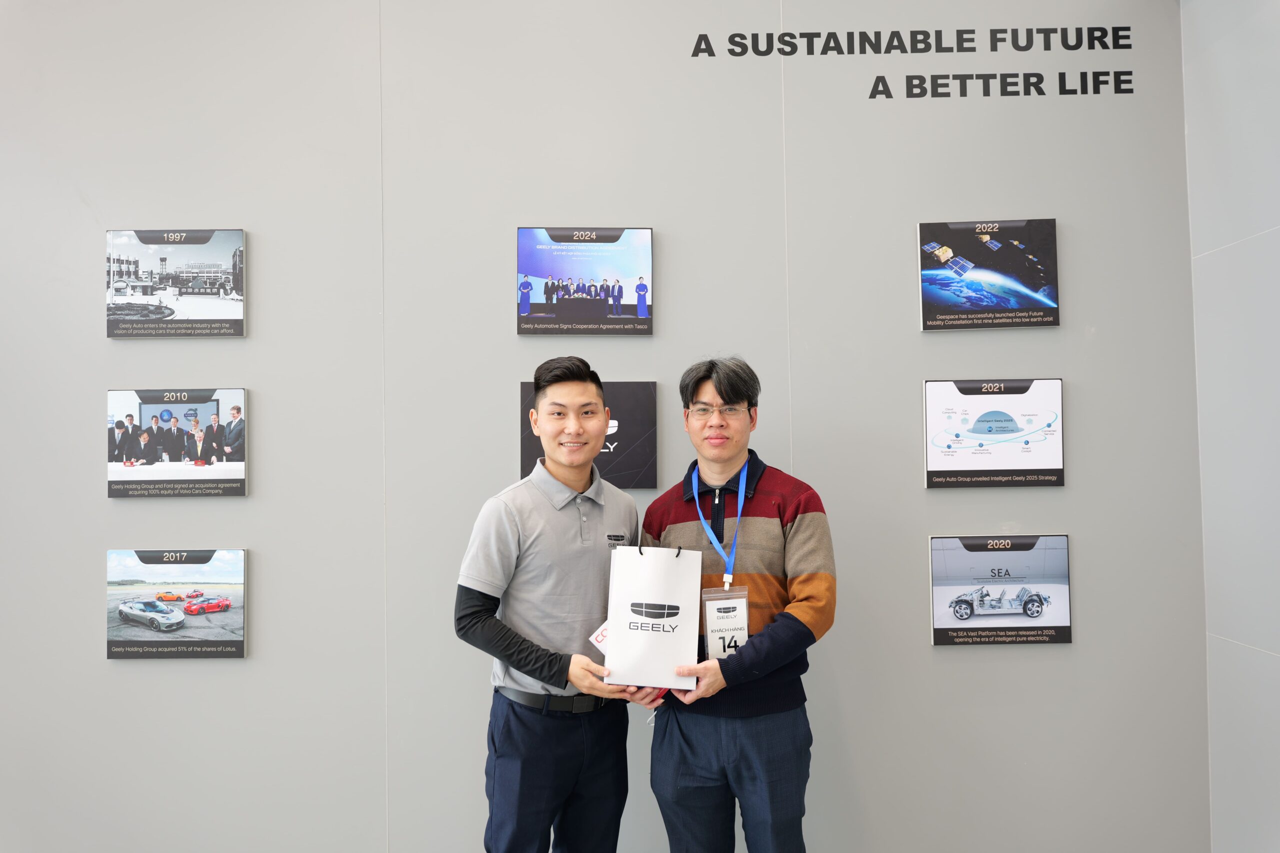 Những món quà độc quyền Geely Quảng Bình tri ân khách hàng 